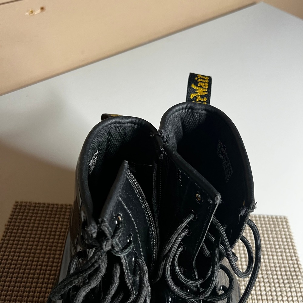 Dr. Martens 1460 Y Black Patent Lamper Leather Lace Up Zip Boots Womens 7 Mens 6 - Picture 4 of 8